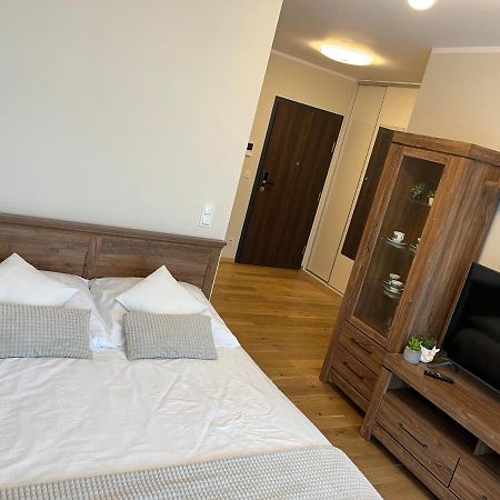 Apartament Garbary 234 Parking Free Poznań Esterno foto