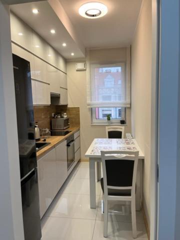 Apartament Garbary 234 Parking Free Poznań Esterno foto