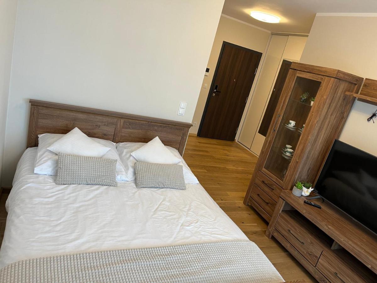 Apartament Garbary 234 Parking Free Poznań Esterno foto