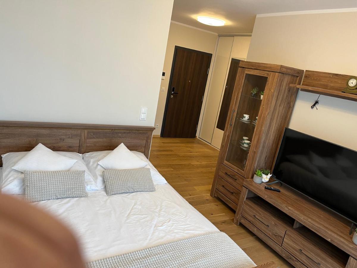 Apartament Garbary 234 Parking Free Poznań Esterno foto
